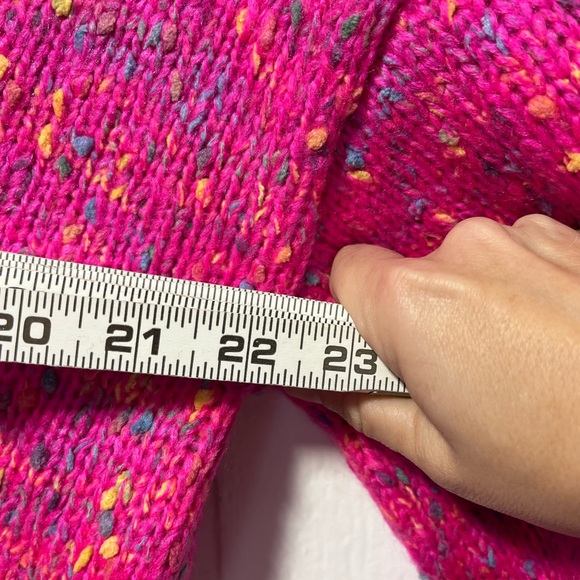 Main strip Bubble sleeve pink confetti sweater size medium - Picture 7 of 8